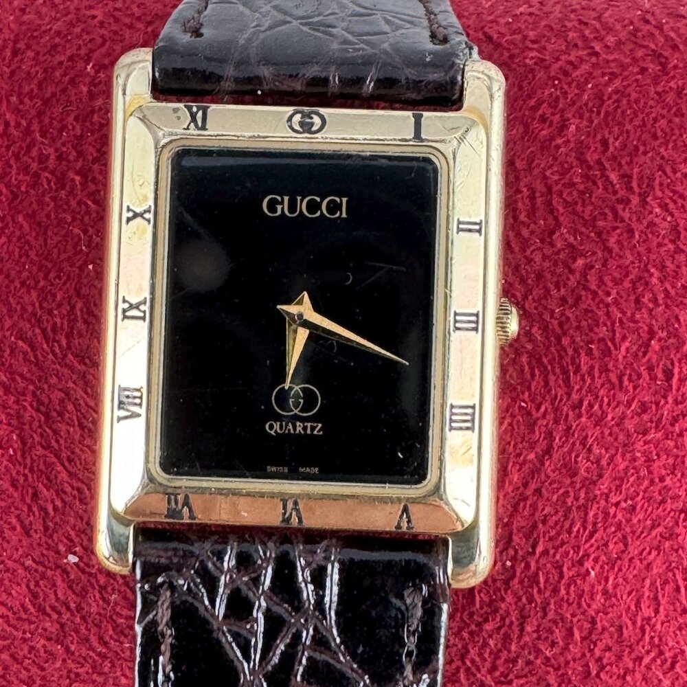 Vintage Super Thin Gucci Gold Watch Dark Brown Leather